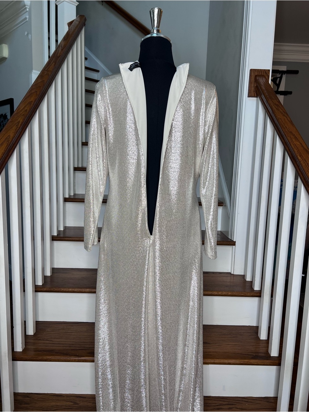 Tahari Arthur S. Levine Champagne Metallic Gown Maxi Dress Size 6 Formal - Picture 5 of 10